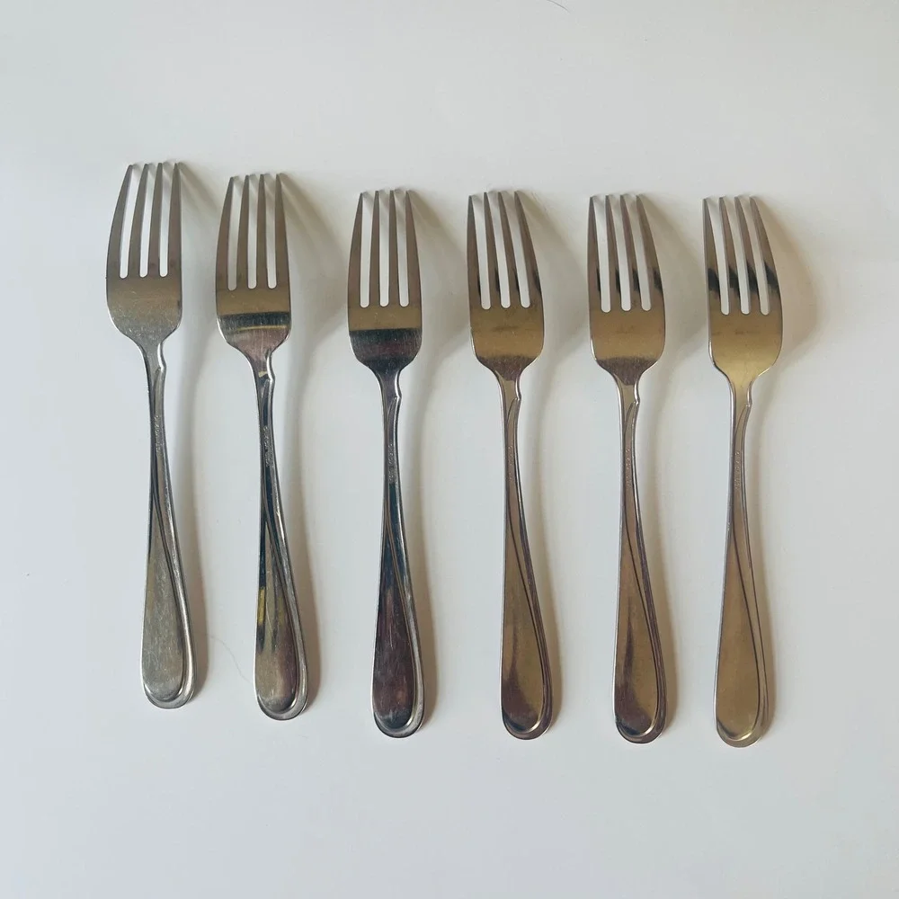 6 Oneida Flight Reliance Stainless Dinner Forks 7 3/8